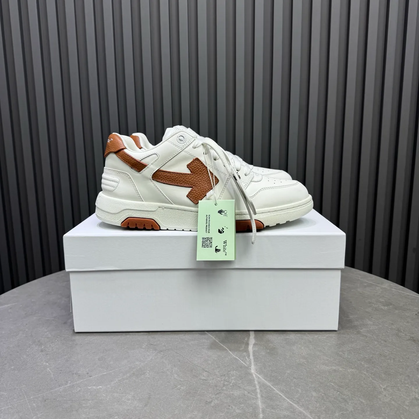 P620 OFF WHITE⚡️Couple model⚡️35-40 women’s model 39-46 men’s model